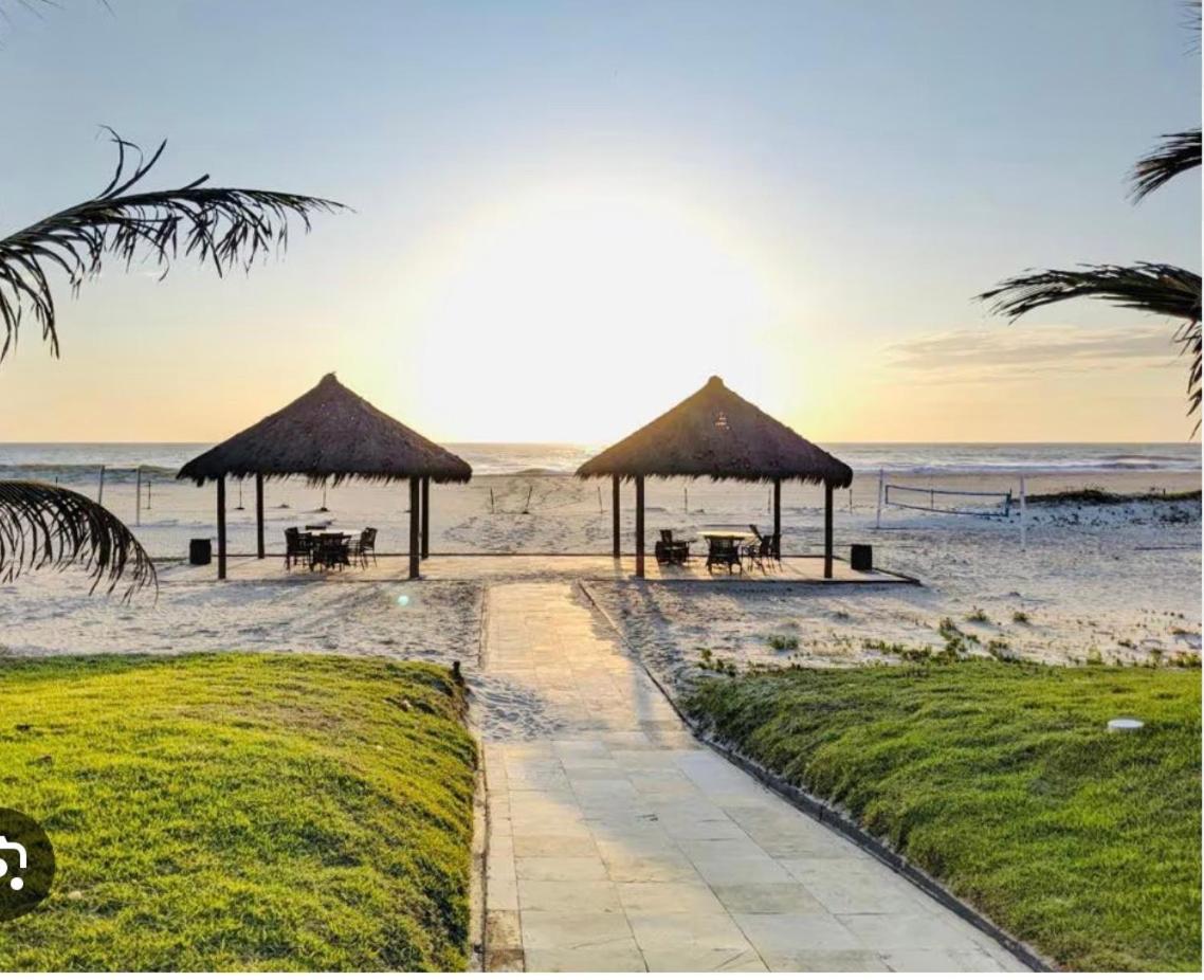Apartamento Vista Total Do Mar Uma Cobertura A 400M Do Beach Park No Porto Das Dunas Aquiraz Condominio Terramaris Piscina Ampla Parque Infantil Sauna Estacionamento Privado Extérieur photo